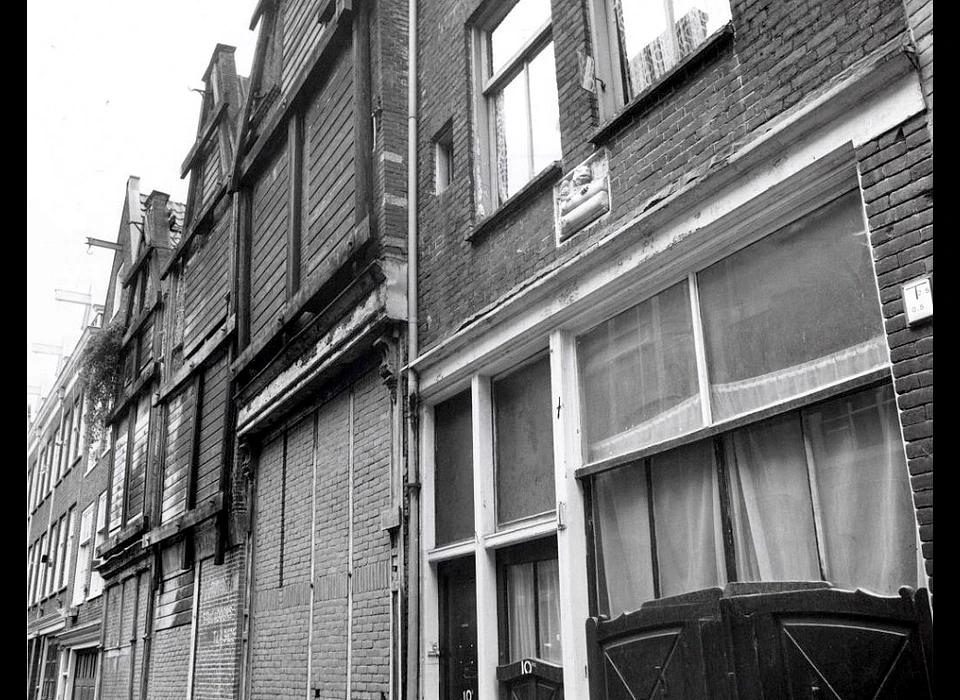 Sint Annenstraat 10-16, 12-16 dichtgemetseld en getimmerd (1983)