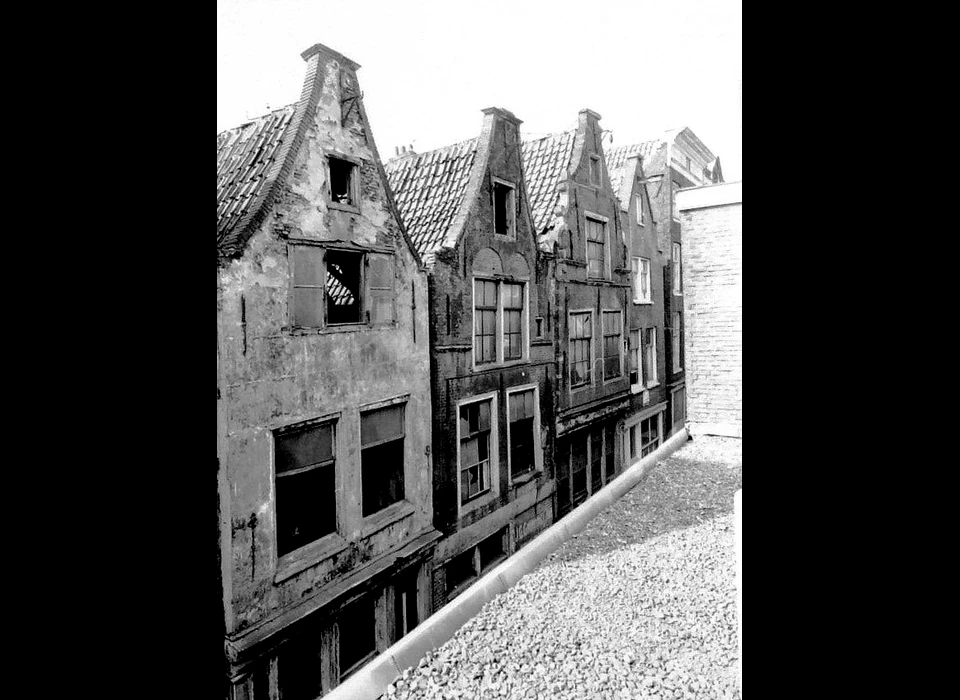 Sint Annenstraat 10-16 van rechts naar links (circa.1980)