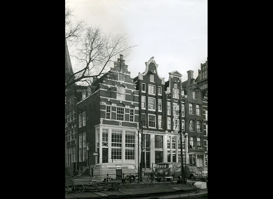 Korte Prinsengracht 5 De oude Amsterdammer trapgevel 1653 sobere Amsterdamse renaissance (ca.1960)