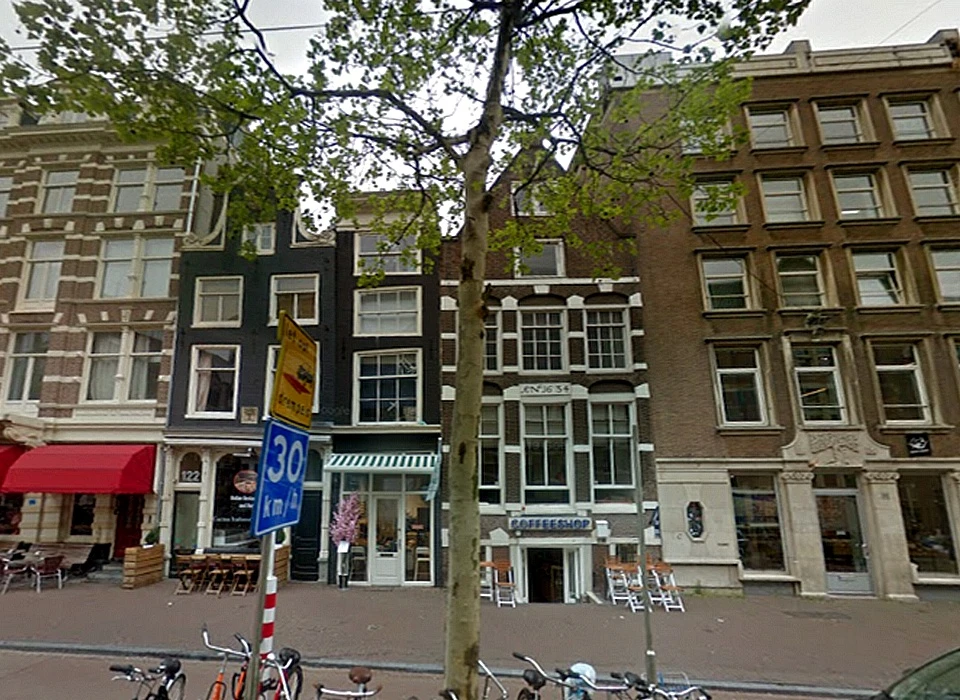 Spuistraat 118 tot tuitgevel versoberde trapgevel van 1634 (2019)