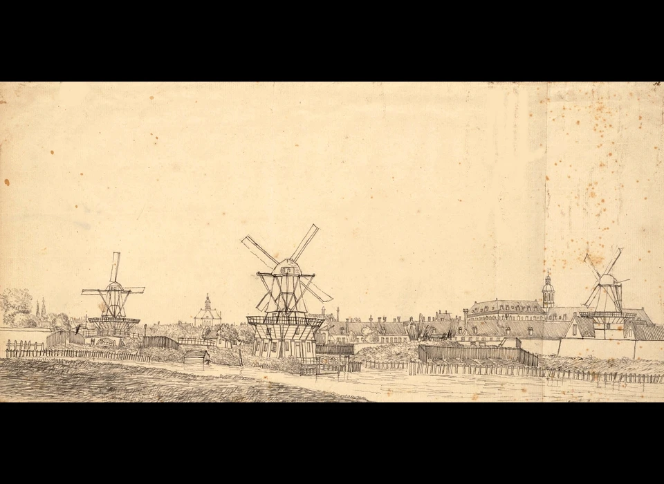 Links en midden twee Stadsvuilwatermolens, rechts bolwerk Jaap Hannes met daarachter de Zaagmolen van de Oost-Indische Compagnie (Jan Spaan (-1828), 1765)
