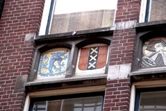 Warmoesstraat 117-119