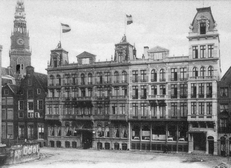 Beursstraat 51 Bible Hotel met zuidelijke uitbreiding (1902)