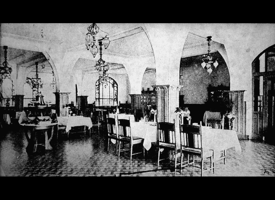 Beursstraat 49-53 Bible Hotel interieur restaurant (1902)