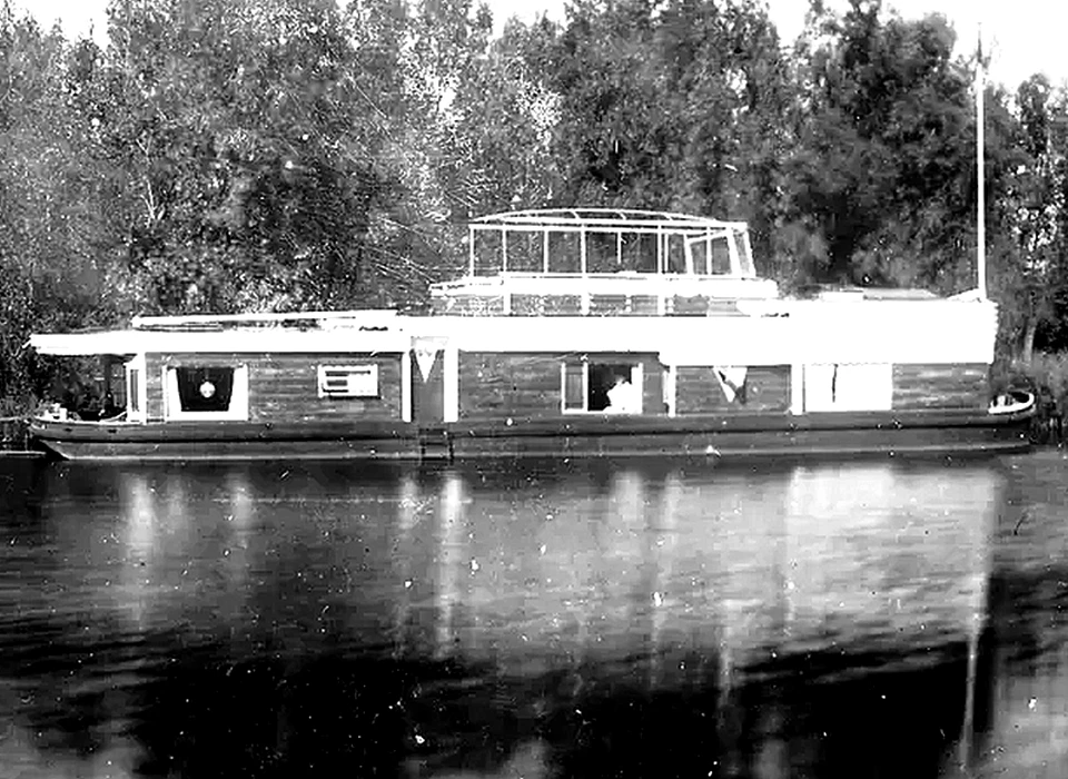 Woonschip De Wiekslag omstreeks 1930