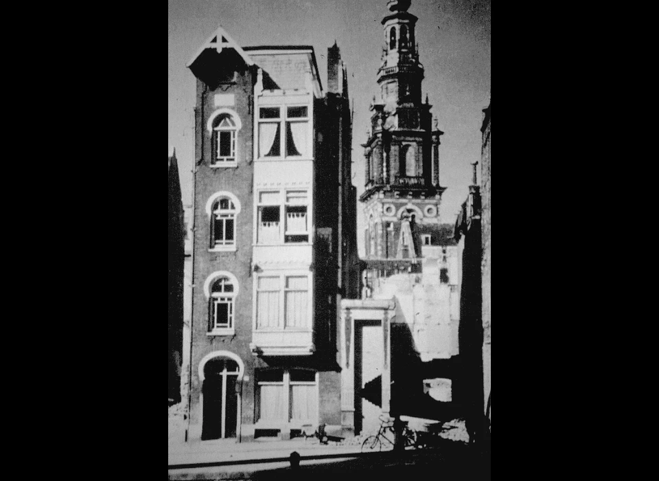 Zwanenburgwal 2 (vh 22) Marokkaans huis (1945)